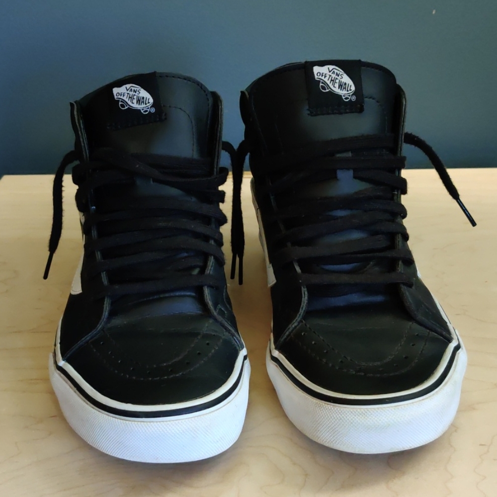 Vans Sk8 Hi in Black - Size Mens 9/Womens 10.5